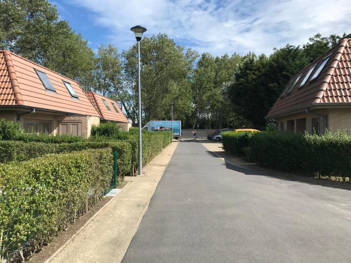 Vakantiehuisje De Panne Vlak Aan Plopsaland En De Zee Ngoại thất bức ảnh